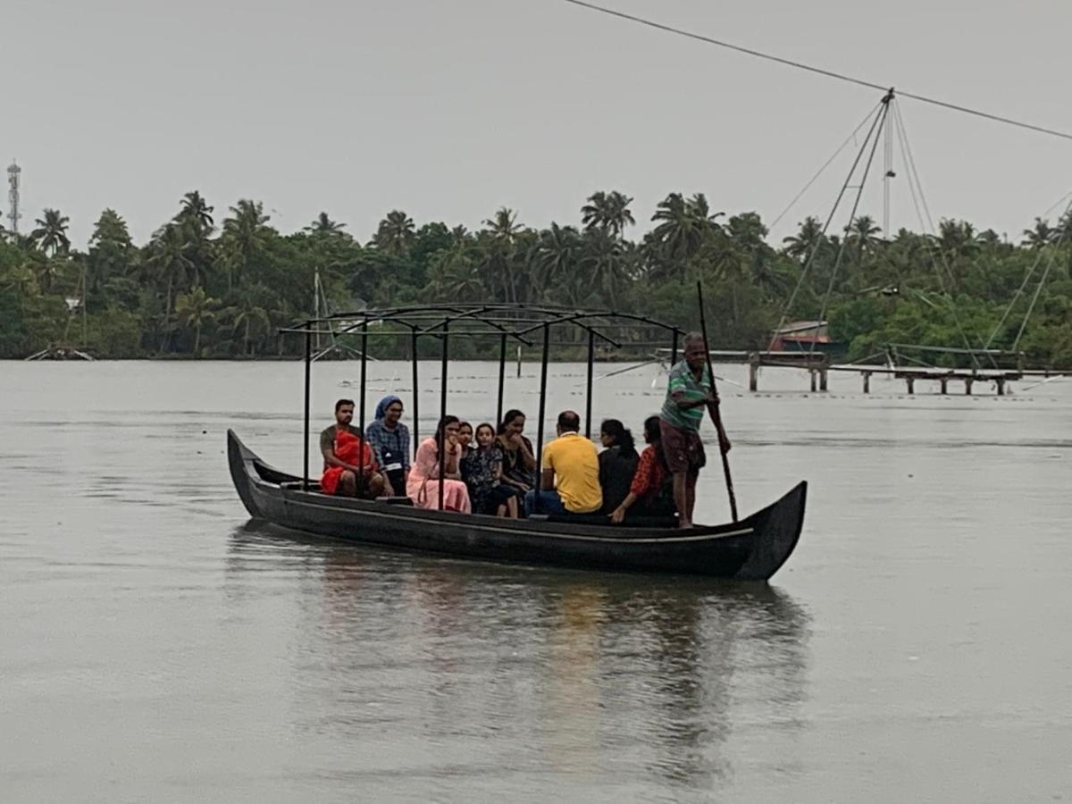 Kallanchery Retreat Kochi Buitenkant foto