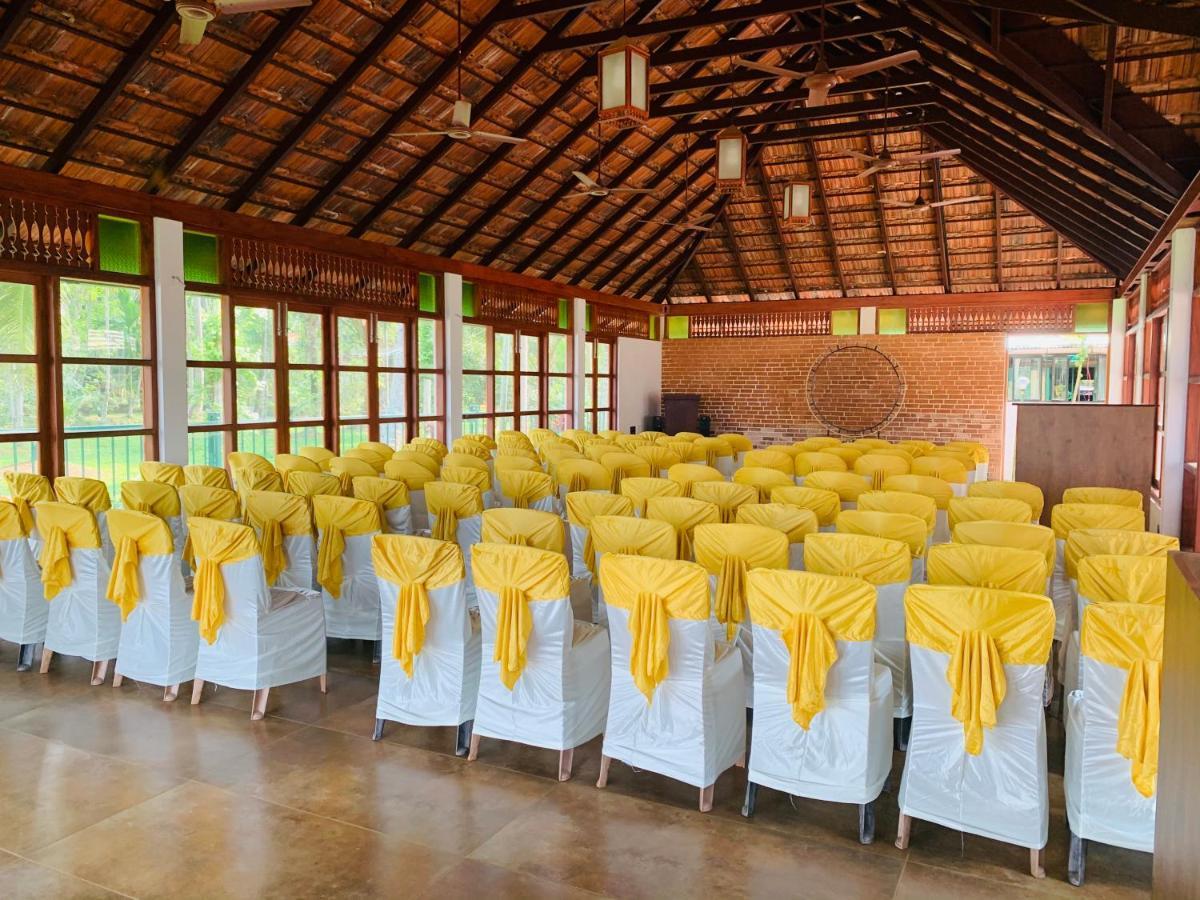 Kallanchery Retreat Kochi Buitenkant foto